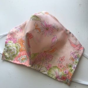 Adjustable Vintage Birds Floral Face Mask - Peach